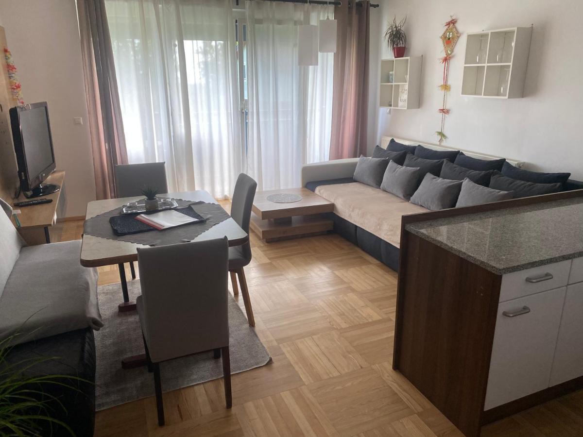 Wohnhaus City Sued Herzogsdorf 외부 사진
